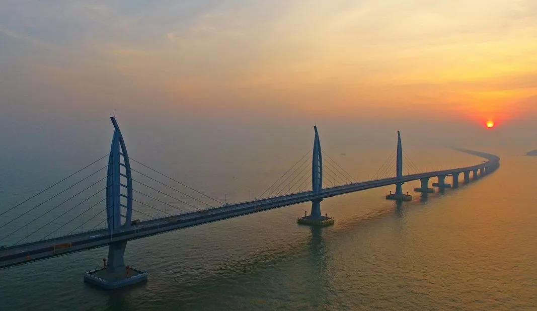 New Bridge To Start Battle Between Coaches&Ferries To Macau&ZH