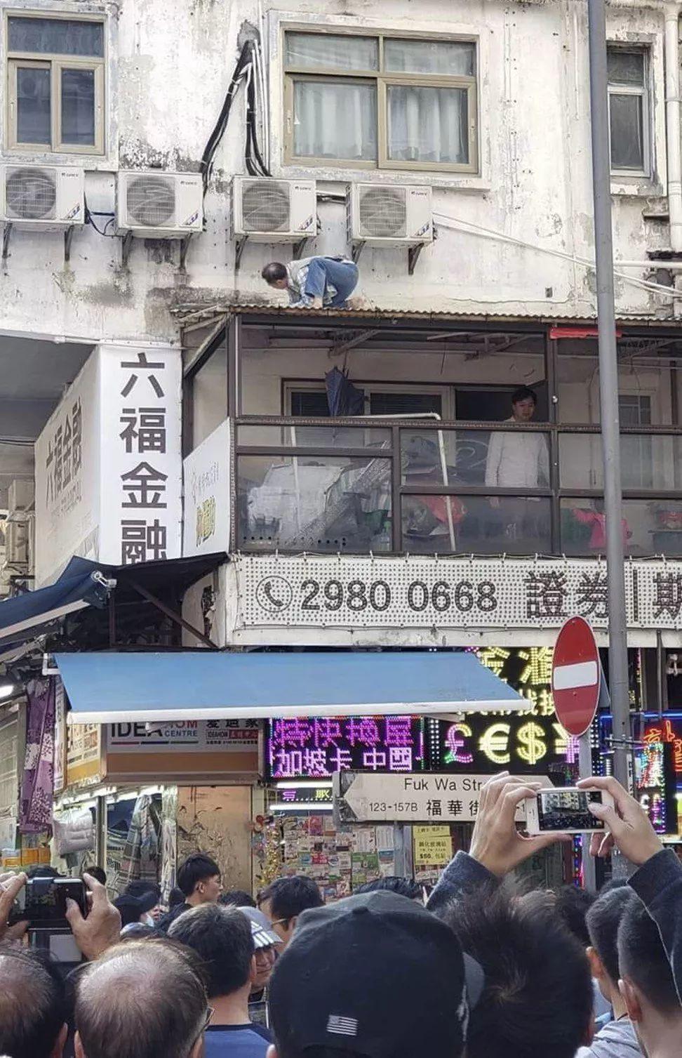 Man Arrested for Tossing Money from the Sky!