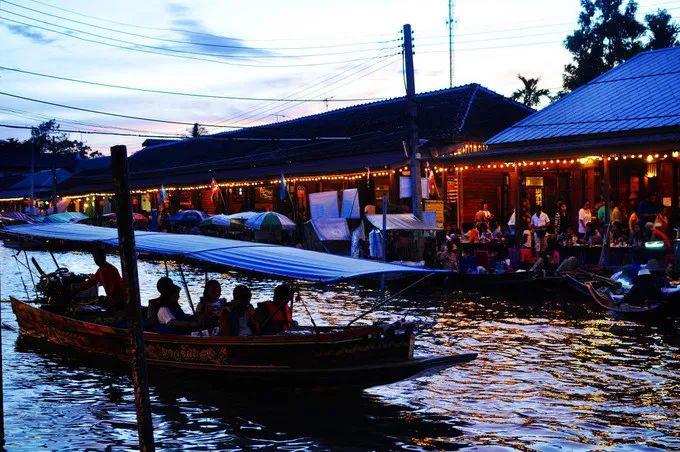 5 Reasons Why You Should Invest in Bangkok! 5 Reasons Why You Should Invest in Bangkok!