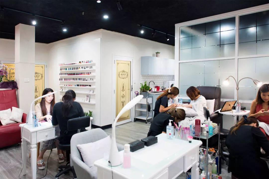 Nail Salon Workers Are Exposed to Cancer-Causing Chemicals?!