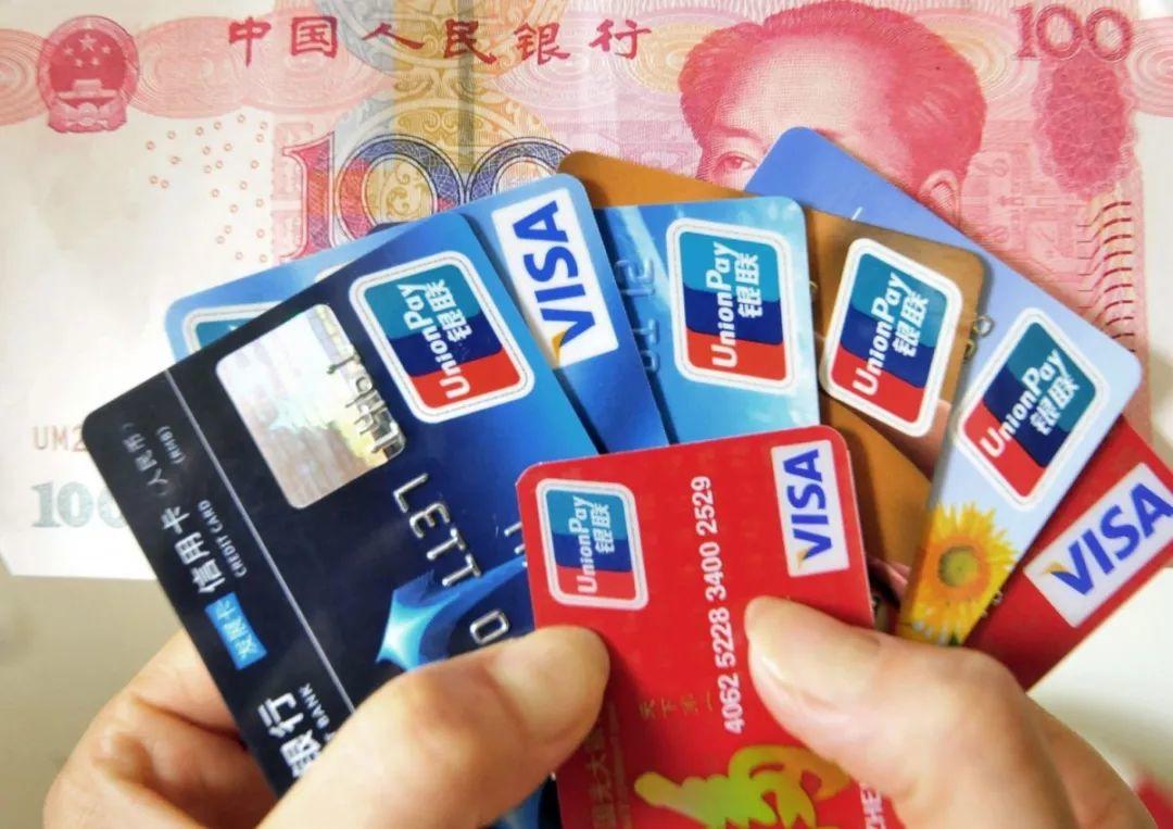 Foreigners Can Apply for Credit Card Easier in These Banks?!
