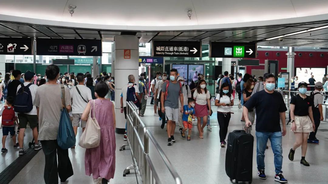 Hong Kong to Shorten Quarantine for Vaccinated Travellers